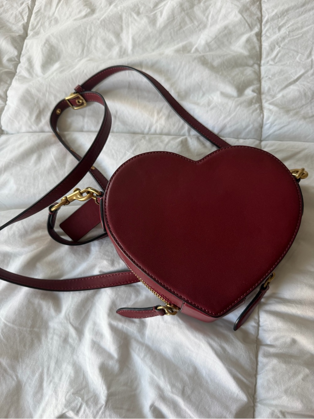 COACH HEART PURSE - Picture 3 of 4